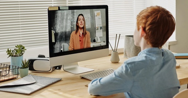 Promisiuni ale ministrului Educatiei in noul an scolar: "Voi face tot posibilul cat sunt ministru sa evit invatamantul online"