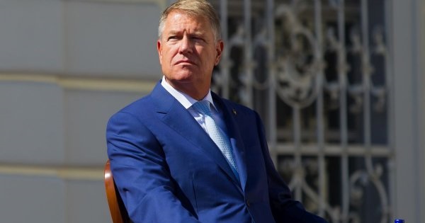 Iohannis: "Vaccinarea ar trebui sa fie obligatorie pentru anumite categorii esentiale"