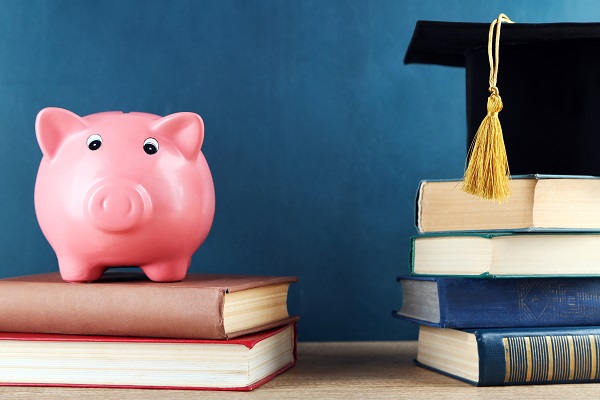4 modalitati de a gestiona inteligent banii atunci cand esti student