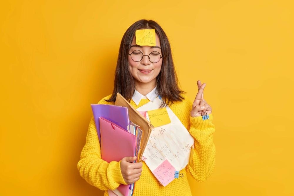 Fisele de autoevaluare pentru Gradatia de Merit in 2022: invatatori, educatori, profesori, directori si didactic auxiliar