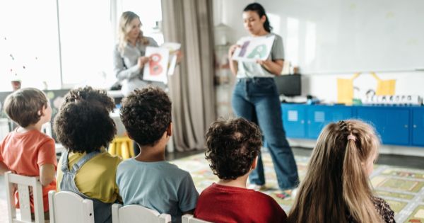 Titularizare Psihopedagogie speciala 2024. Modele de Subiecte Rezolvate, Explicatii si Argumentari