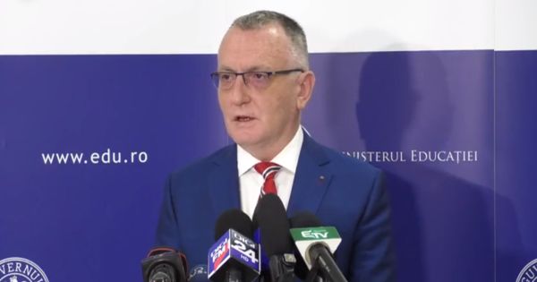 Sorin Cimpeanu anunta rezultatele la Bacalaureat 2022, dupa contestatii: Rata de promovare a urcat la 75,2%, de la 73,3%