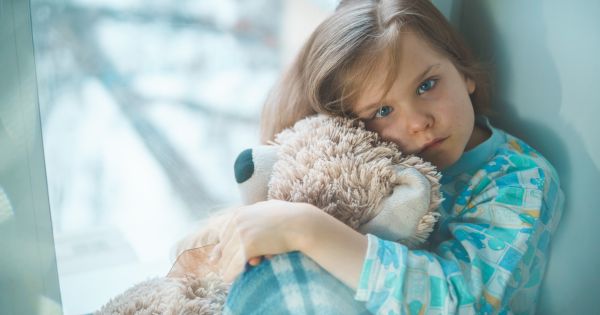 Scoala din spital, in noua lege a Educatiei: Copiii indelung spitalizati vor avea locul rezervat in clasa din care provin