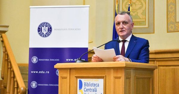 Bacalaureat dat pe calculator, cu proba distincta la Limba romana (inclusiv gramatica), din 2027, anunta ministrul Educatiei