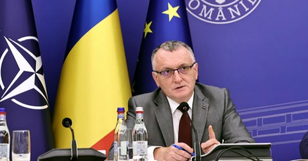 Noile Legi ale Educatiei, trimise in Parlament la final de septembrie. Lucram la integrarea amendamentelor, spune Cimpeanu