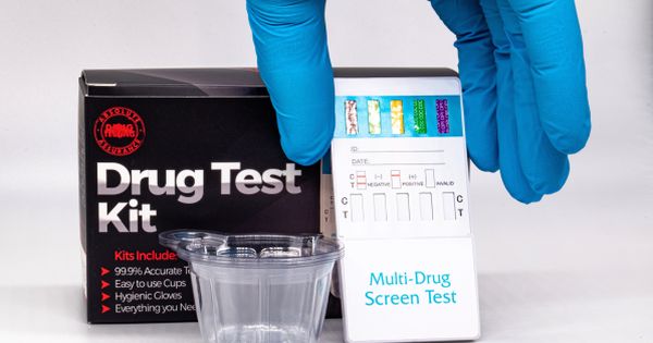 Testele antidrog in scoli vor fi incluse in Contractul semnat de elevi si parinti cu scoala