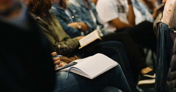 Program de mentorat pentru profesorii debutanti. Inscrierile se prelungesc pana in data de 7 octombrie