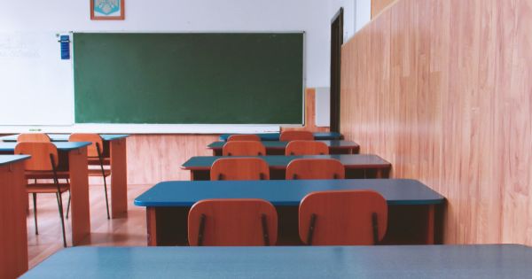 In atentia scolilor: trebuie sa verifice elevii din ultimele doua banci din fiecare clasa, ca sa evite segregarea scolara