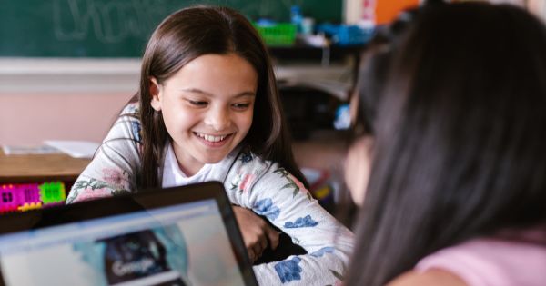 Scoala Altfel 2023-2024: consumul de droguri si violenta scolara, teme prioritare. Participarea este OBLIGATORIE pentru elevi si profesori