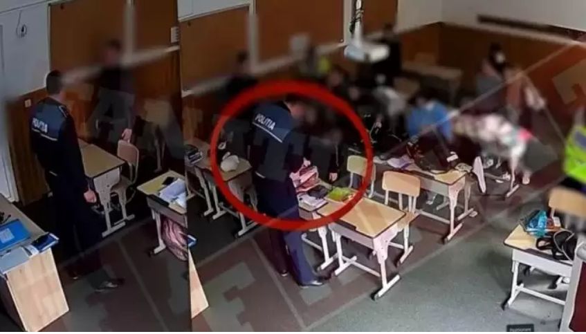 Elevii unei scoli din Ilfov, perchezitionati de politisti la ore. Parintii sunt revoltati: "Copilul meu avea un compas in penar. Ii puneau catuse daca il gaseau?"