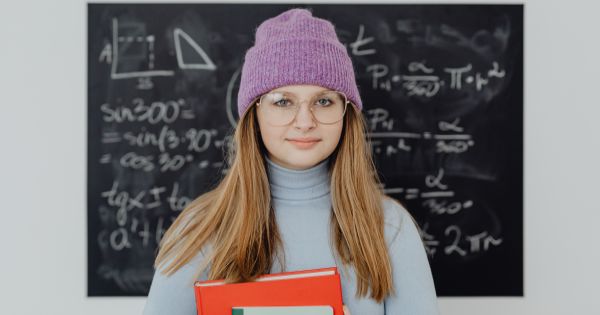 Legea care permite accesul Ministerului Educatiei la REVISAL, pentru a urmari traseul profesional al absolventilor, a fost adoptata in Senat