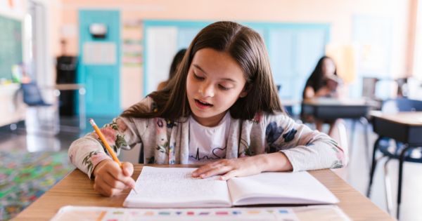 Ministerul Educatiei: Directorii trebuie sa revizuiasca planurile manageriale si sa includa proiecte pentru scoli sustenabile