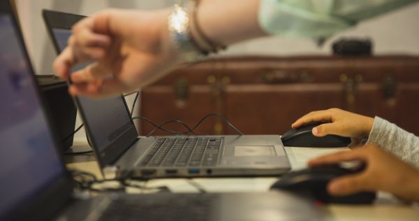 Elevii vor fi evaluati online, pe o platforma care le va monitoriza evolutia, le va da feedback si va genera rapoarte la nivel de scoala/judet/proba