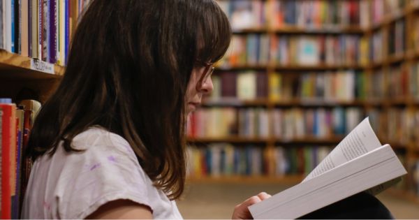 Cum pot fi elevii inspirati sa citeasca mai mult. 15 sfaturi pentru profesori