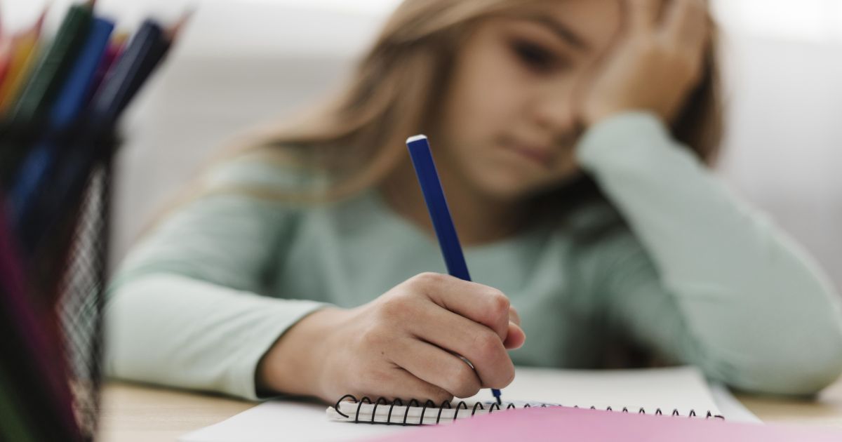 Goana dupa un loc in clasa a V-a la colegiile nationale. "Un copil de 10 ani sustine chiar si trei examene. E traumatizant", avertizeaza liderul FNAP Iasi