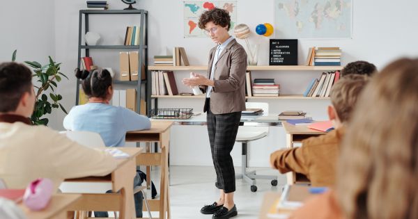 Zile libere Invatamant 2025. Inca o zi libera pentru profesori in acest an scolar, anunta Guvernul