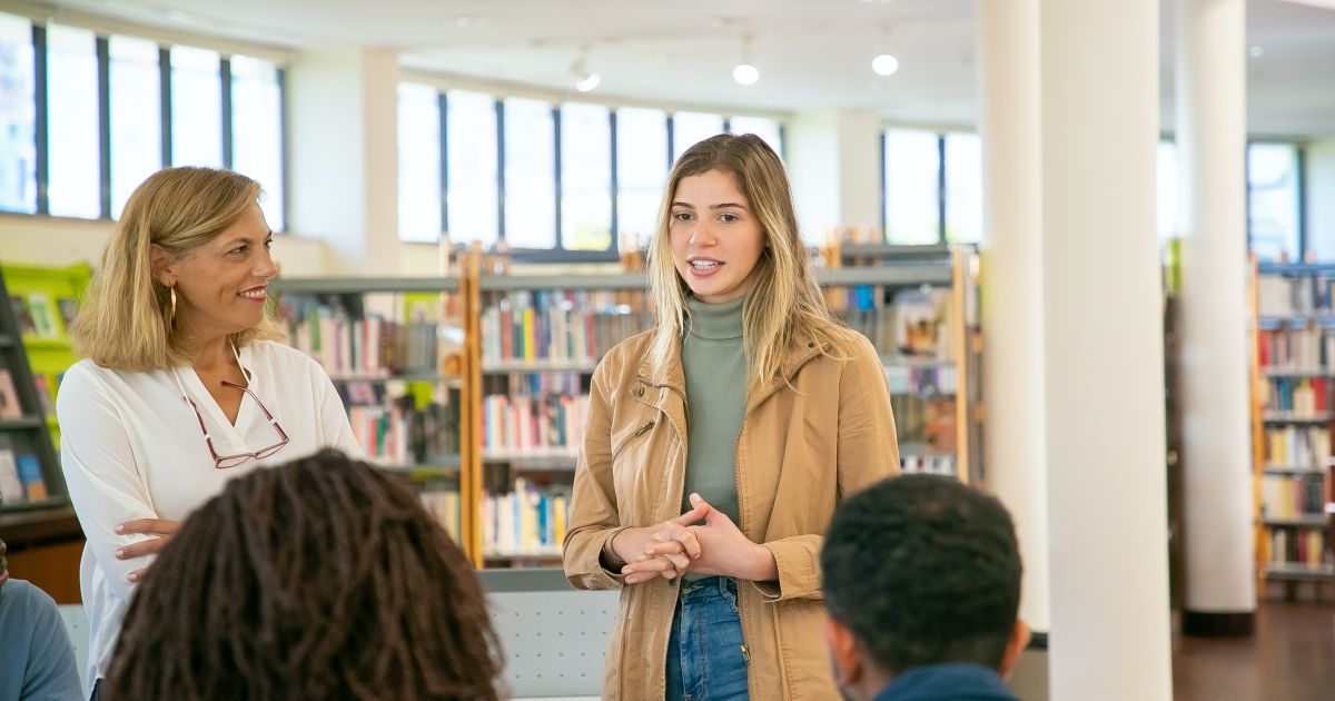 Conversie profesionala invatamant preuniversitar: pot aplica profesorii cu definitivat, titulari sau suplinitori, si absolventii Teach for Romania