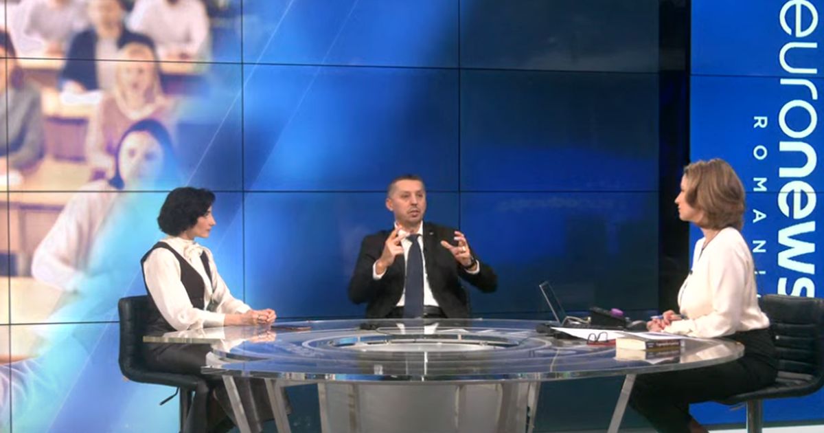 "Dictatul din manual este catastrofal, ar trebui interzis". Accent pe pregatirea profesorilor si metodele de predare, cere Daniel David