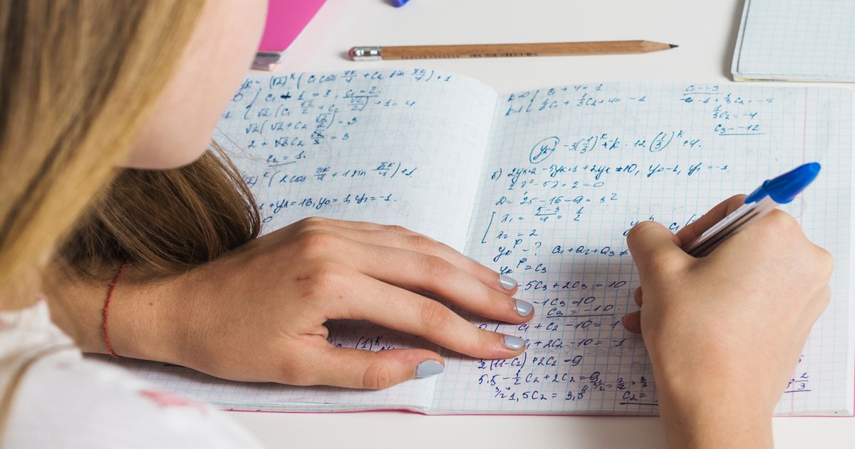 Subiecte si Barem Simulare BAC 2025 Matematica: Ce a picat la Mate-info, Stiinte ale Naturii, Tehnologic si Pedagogic