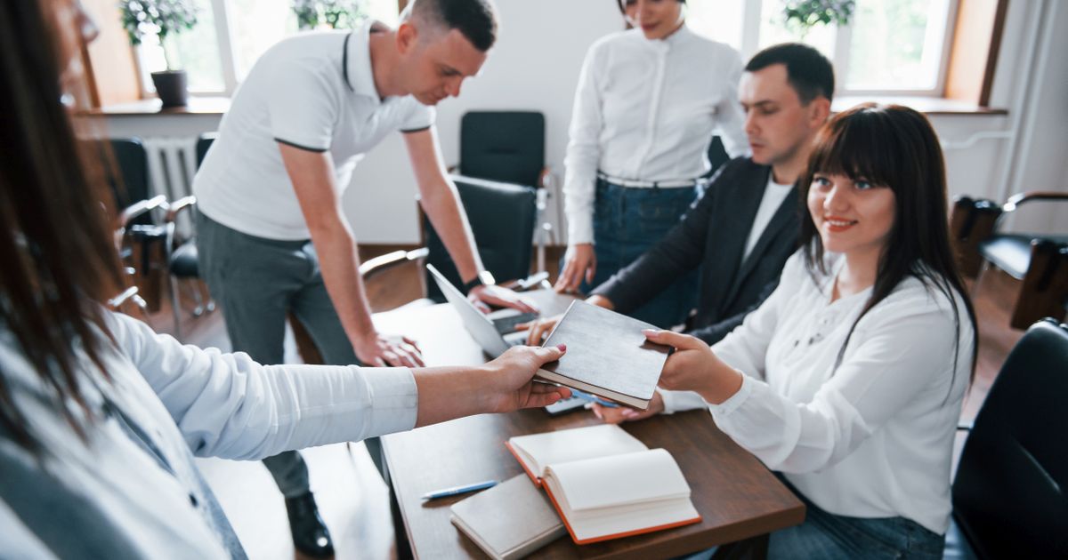 Gradatie de merit 2025: Dosarele se depun in perioada 5-9 mai. Profesorii din comisiile de burse, avantajati