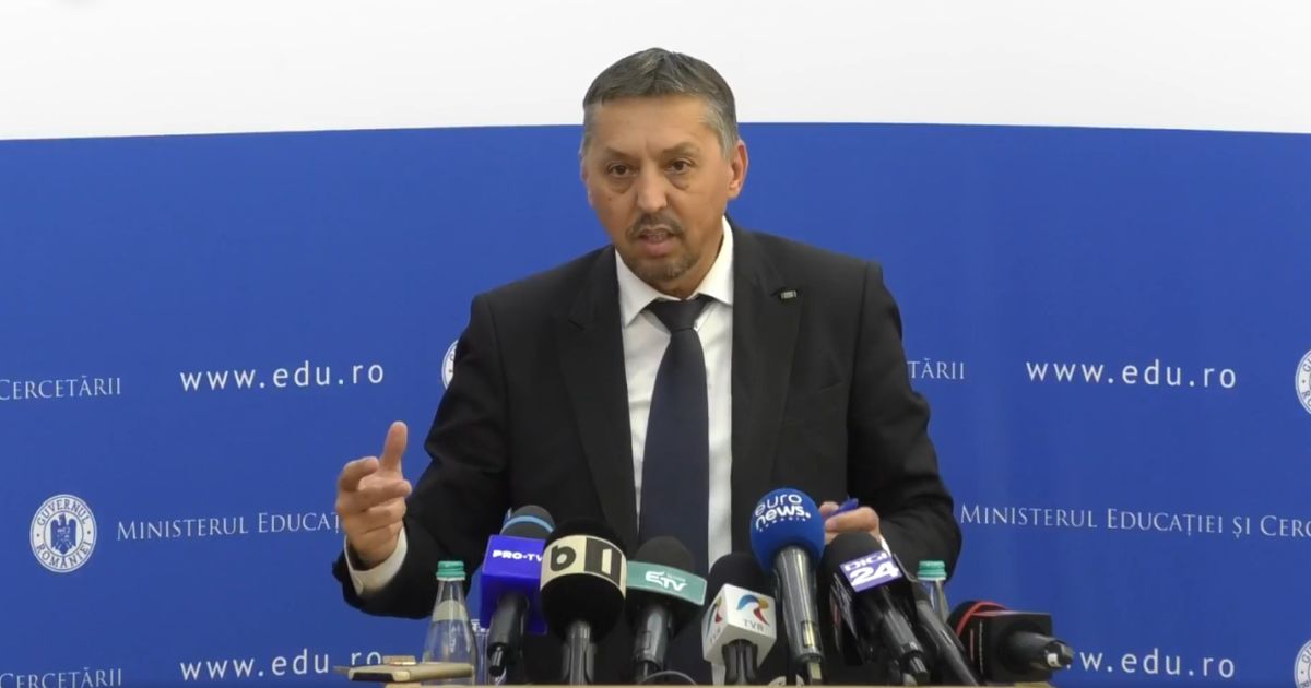 Evaluarea Nationala 2026 s-ar putea schimba radical: Daniel David propune testare pe model francez