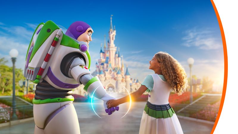 Cardul Visa ING Young te trimite in vacanta la Disneyland Paris. Iata cum o simpla plata poate deveni o aventura de poveste!