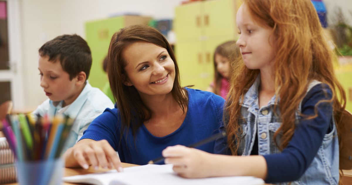 Doar 1.844 lei pentru o luna de munca! Cum a ajuns o invatatoare din Ilfov sa fie platita sub minimul pe economie, dupa noile reguli de plata cu ora