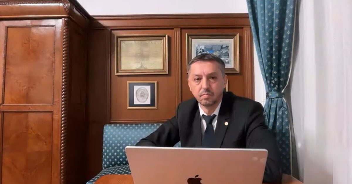 Schimbare majora la bursele sociale: ministrul Educatiei vrea sa fie eliminate din atributiile profesorilor