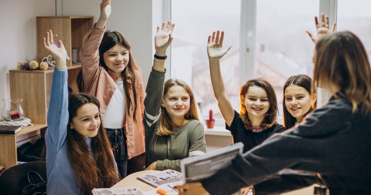 Educatia electorala si juridica intra in programa scolara. Ministrul Educatiei a semnat protocolul