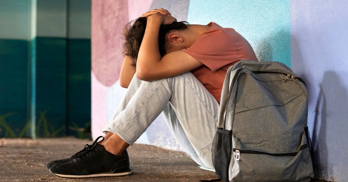 Liceu din Iasi, obligat sa plateasca daune de 20.000 de euro unui elev batut in sala de sport