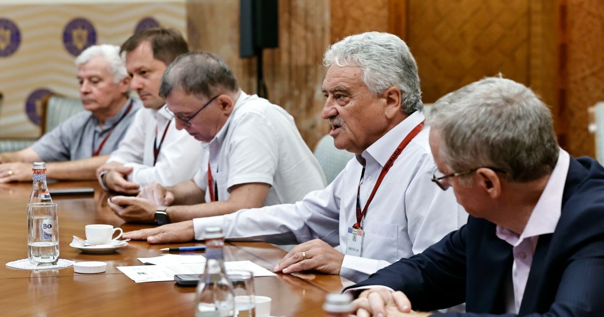 PETITIE pentru schimbarea sefilor sindicatelor inaintea grevei din 2026: Hancescu si Nistor nu mai pot mobiliza profesorii