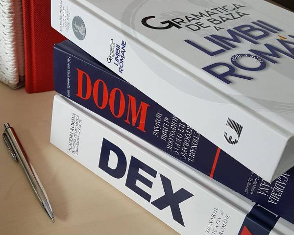 DEX-ul  un titlu necesar in biblioteca ta