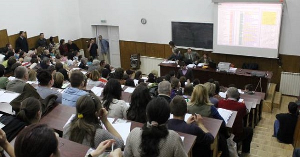 Modificarile la proiectul Legii invatamantului superior: Amenzi de 200.000 de lei pentru cei care vand lucrari stiintifice