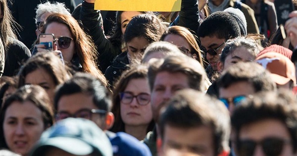 Studenti si profesori, protest in fata ministerului Educatiei: 