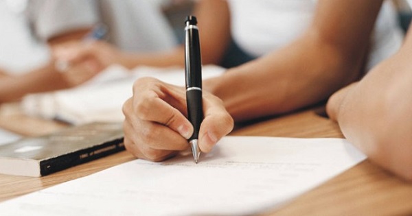 Evaluarea Nationala 2021 la clasa a VIII-a. Noile Modele de SUBIECTE au fost anuntate de Ministerul Educatiei