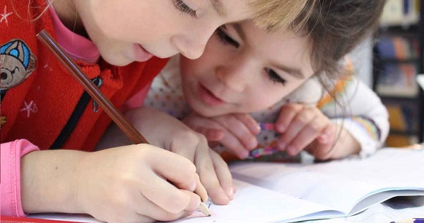 Inscrieri clasa pregatitoare si gradinita 2020. Parintii isi pot inscrie copiii online. Evaluarea psihosomatica, inlocuita cu o declaratie pe proprie raspundere