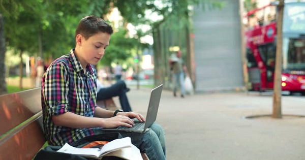 Pregatire de NOTA 10 in vacanta la INFORMATICA. Fise practice de lucru pentru clasele V-VIII