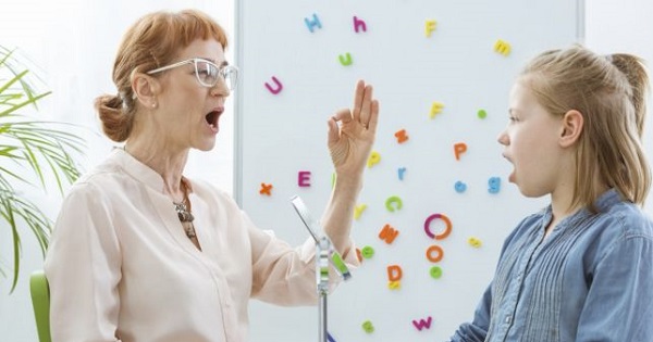 Indemnizatiile pentru copiii cu handicap si celelalte beneficii de asistenta sociala, majorate cu 13,8% de la 1 martie. Cat inseamna cresterea