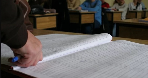4000 de profesori concediati prin Ordinul Ministrului Educatiei Nationale 4884 din 31 august 2018?