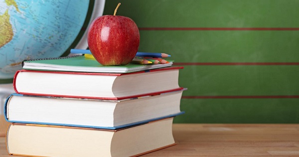 Directorii si directorii adjuncti ai scolilor NU vor mai putea avea functii de conducere in vreun partid