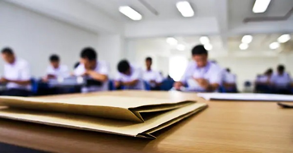 Alegerea Curriculumului la decizia scolii pentru anul scolar 2023-2024: Procedura si Calendar