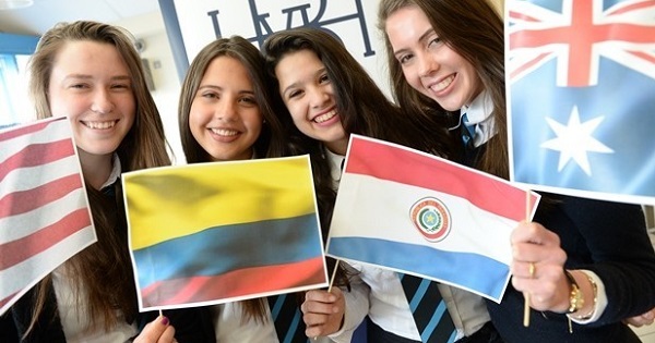 Vor avea studentii Erasmus+ de suferit in urma Brexit-ului? Anuntul Comisiei Europene