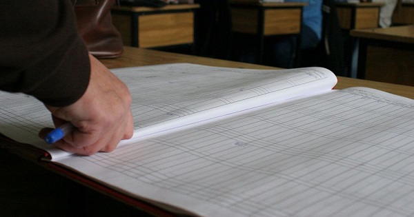 O noua lege: NU vor mai putea fi profesori persoanele condamnate penal