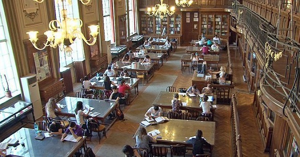 Top 5 cele mai frumoase biblioteci din Romania