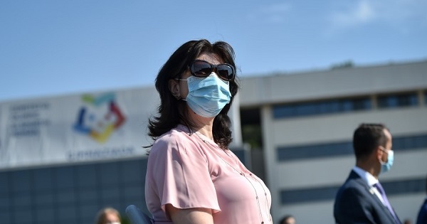 Orele la clasa, din septembrie: "Profesorii pot fi ajutati de bibliotecari, laboranti sau informaticieni sa transmita lectiile online", spune Anisie