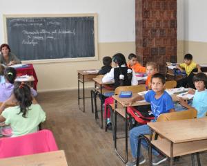300 de familii fara alocatie de sustinere din cauza ISJ Braila