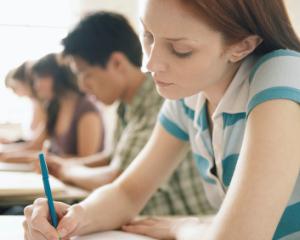 Luni incepe examenul de bacalaureat 2015: ce trebuie sa stie toti elevii claselor a XII-a