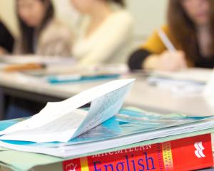 Examenul Cambridge English poate echivala un test important de admitere pentru elevi