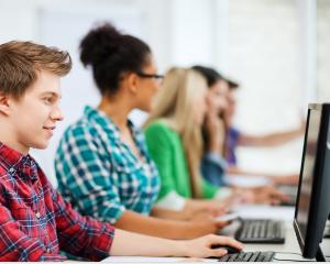 Olimpicii romani, fara fonduri pentru a participa la cea mai importanta competitie de programare din SUA
