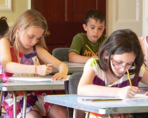 Concursul Comper 2015: urmeaza proba de Lectura si scriere creativa
